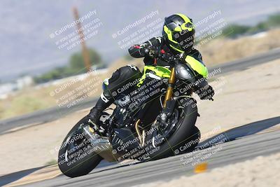 media/Oct-13-2025-Moto Forza (Mon) [[a66d839500]]/3-B Group/Session 3 (Turn 16)/